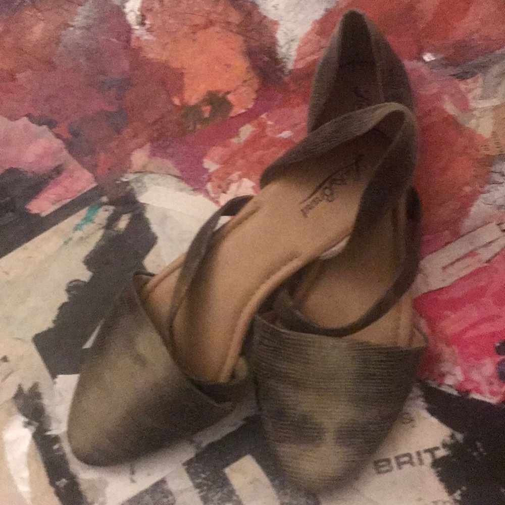 Lucky Brand Tan and Brown Flats